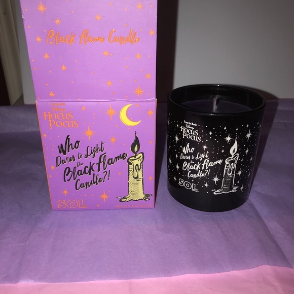 Color pop Hocus Pocus black flame candle new in box - Picture 1 of 9